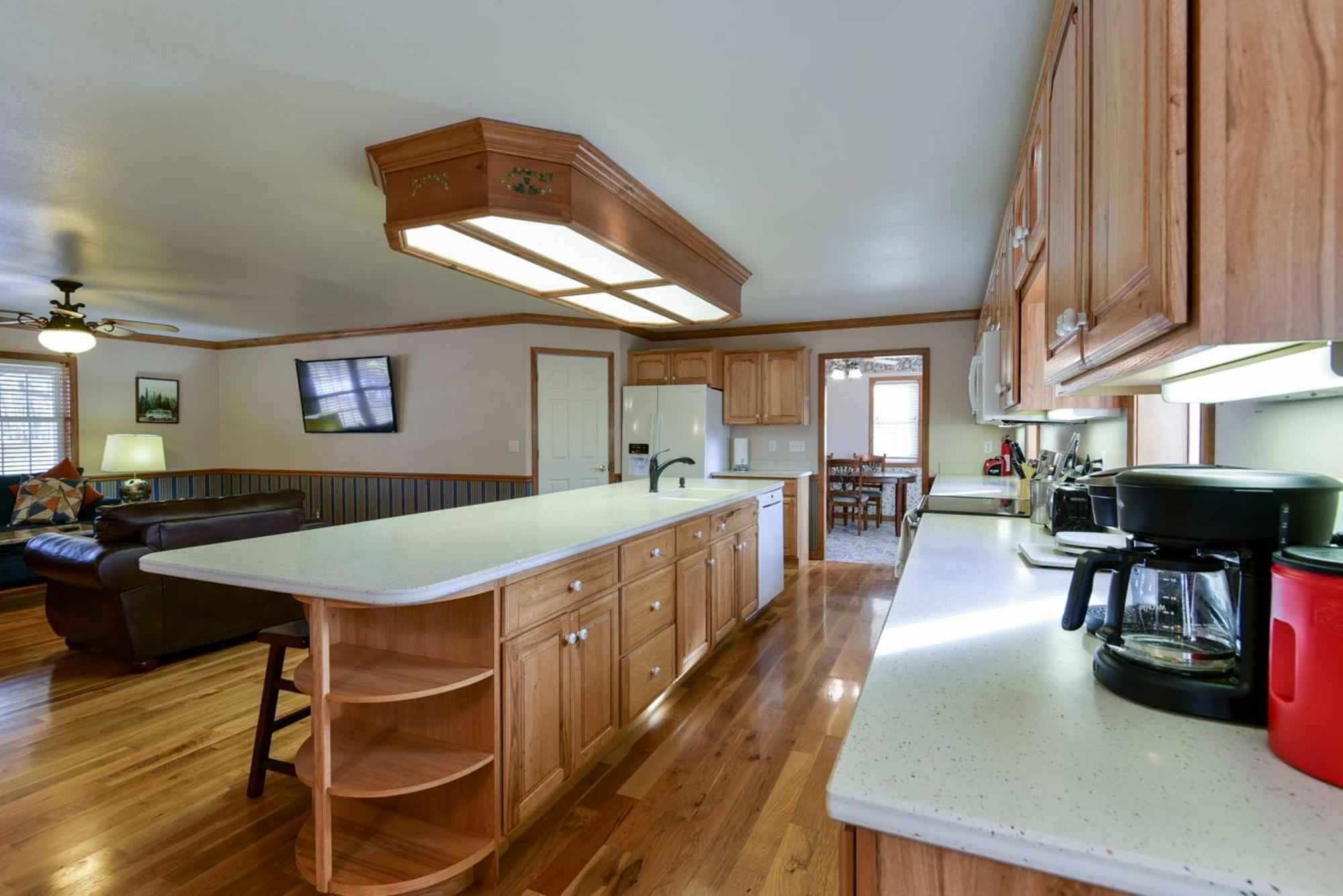 5 Bedroom Vacation Home Next To Silver Dollar City Branson Eksteriør billede