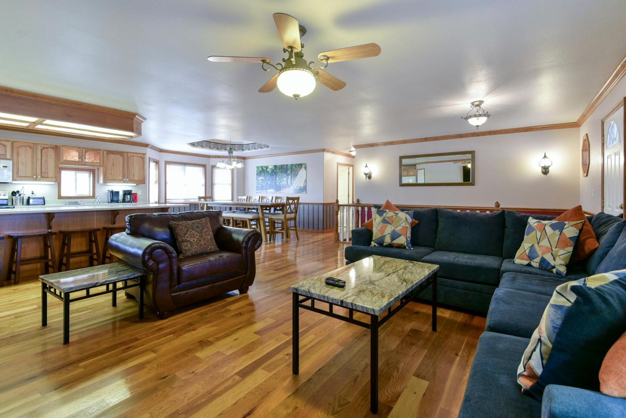 5 Bedroom Vacation Home Next To Silver Dollar City Branson Eksteriør billede