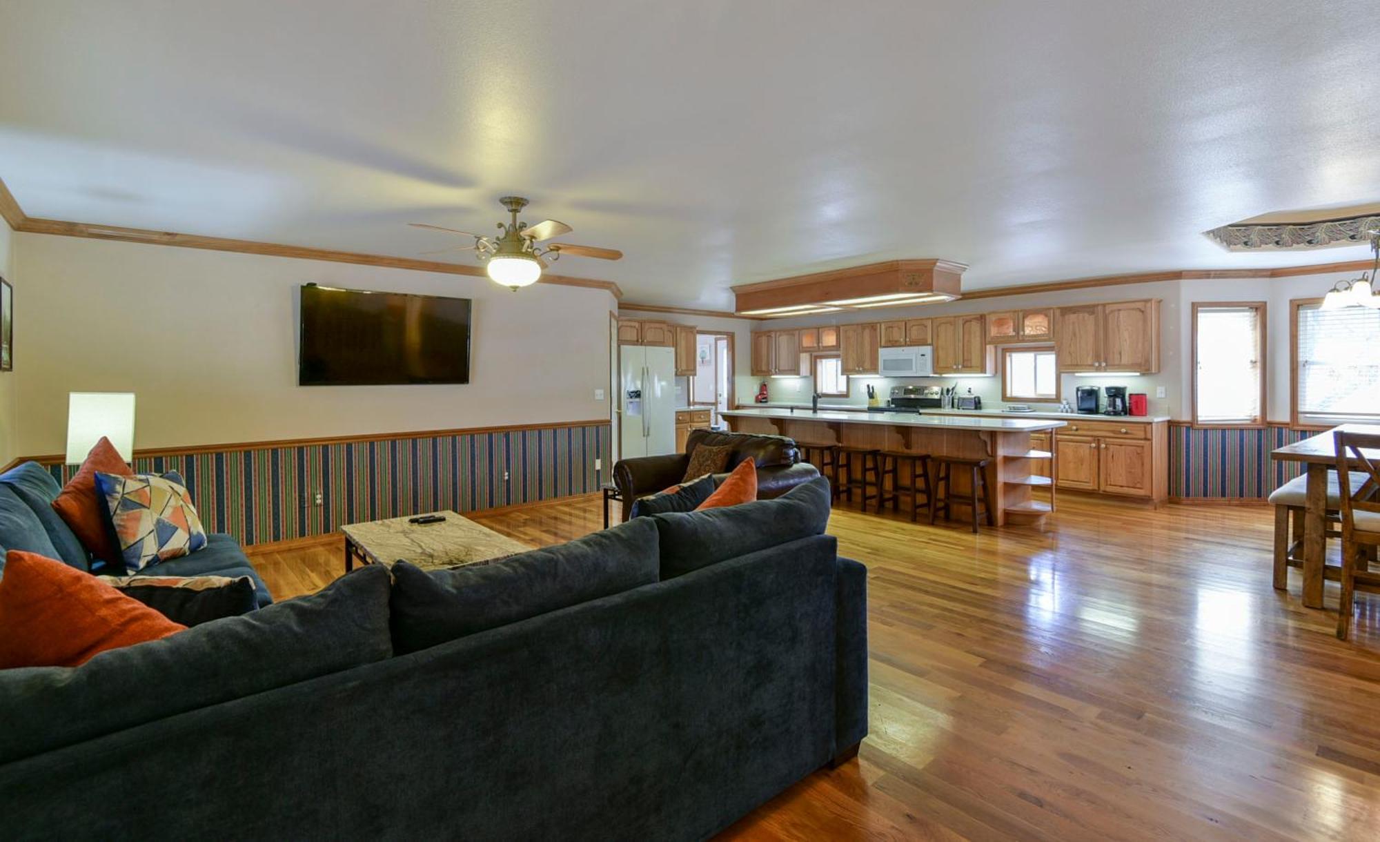 5 Bedroom Vacation Home Next To Silver Dollar City Branson Eksteriør billede